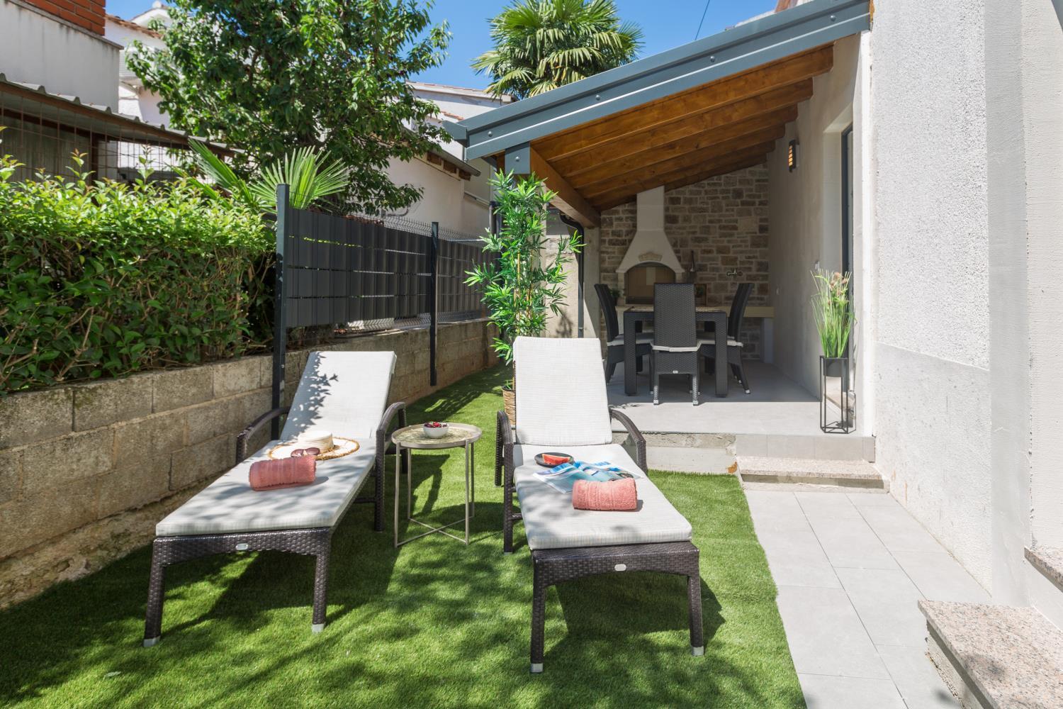 Reizendes Nur 250 Meter Zum Mit Privater Terrasse, Grill, Wifi *