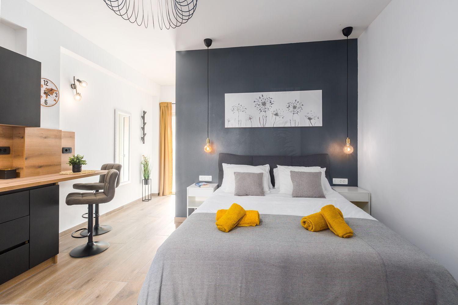 Reizendes Nur 250 Meter Zum Mit Privater Terrasse, Grill, Wifi Apartment Poreč